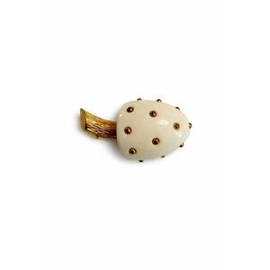 Vintage Trifari mushroom brooch light cream/white lucite '60s toadstool two-tone
